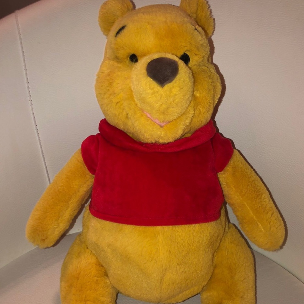 Disney Winnie the Pooh Medium Plush